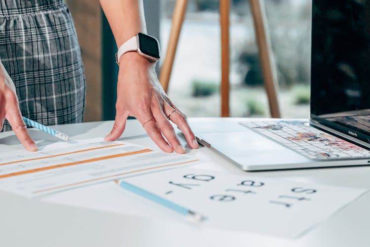 pexels kindelmedia 7688110